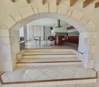  Maison � vendre 8 pi�ces 240 m�