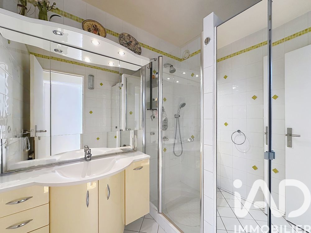 � vendre  Appartement Courbevoie (92400)