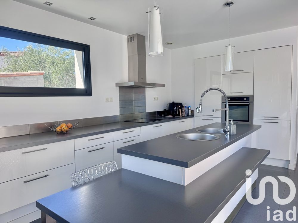 � vendre  Villa Corneilla-la-Rivi�re (66550)