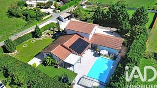  Maison � vendre 8 pi�ces 236 m�