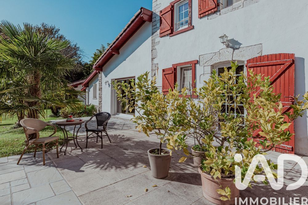 � vendre  Maison Urt (64240)