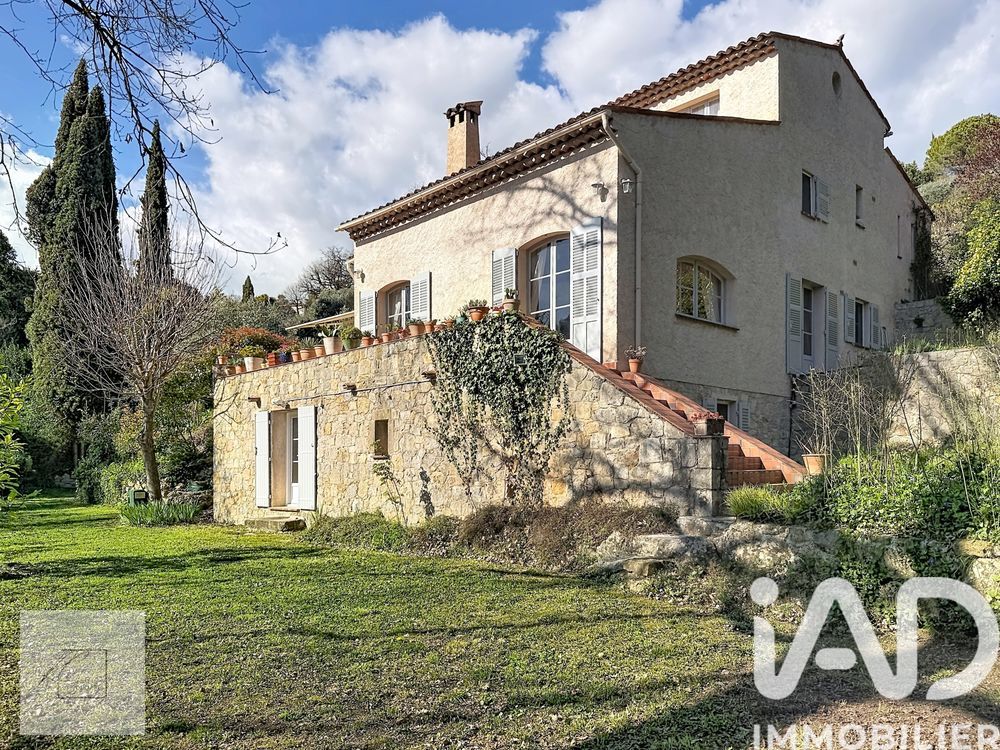 � vendre  Villa Montauroux (83440)