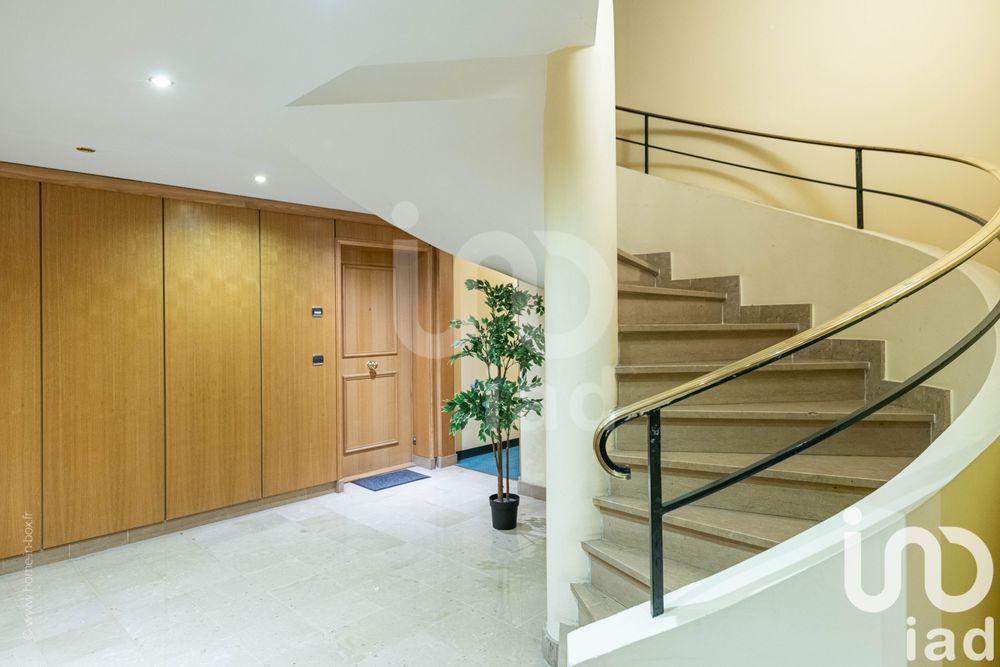 � vendre  Appartement Versailles (78000)