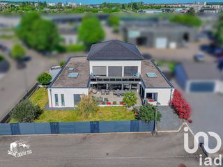  Villa � vendre 8 pi�ces 270 m�