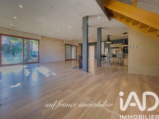  Maison � vendre 7 pi�ces 215 m�