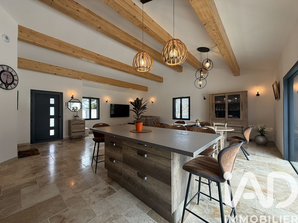 � vendre  Maison Faucon (84110)