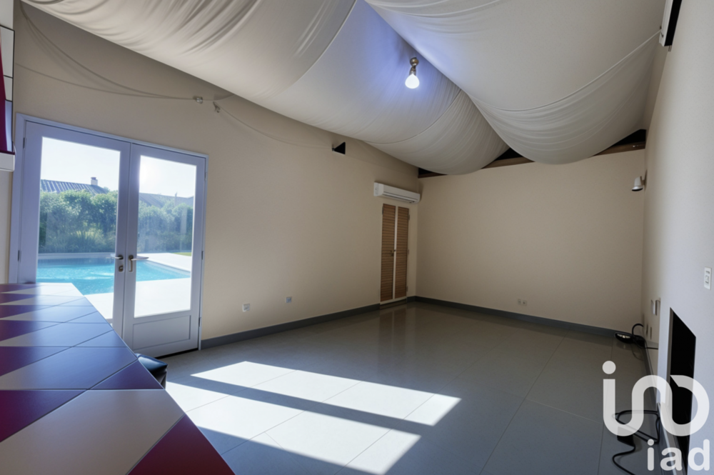 � vendre  Maison Rochefort-du-Gard (30650)