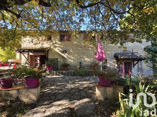  Maison � vendre 9 pi�ces 265 m�