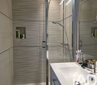  Immeuble � vendre 121 m�