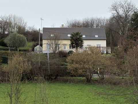   Vente G�te 6 pi�ces Maison - 6 pi�ce(s) - 115 m�