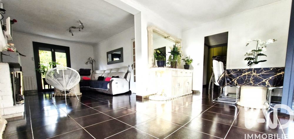 � vendre  Maison Mandres-les-Roses (94520)