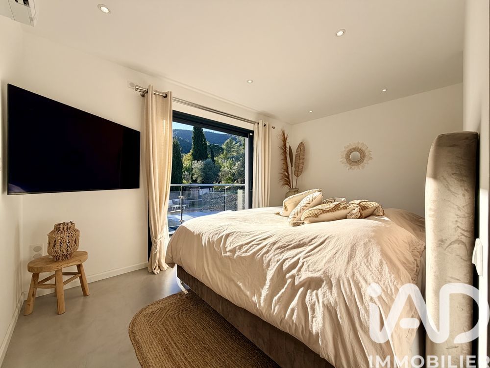 � vendre  Villa Solli�s-Toucas (83210)