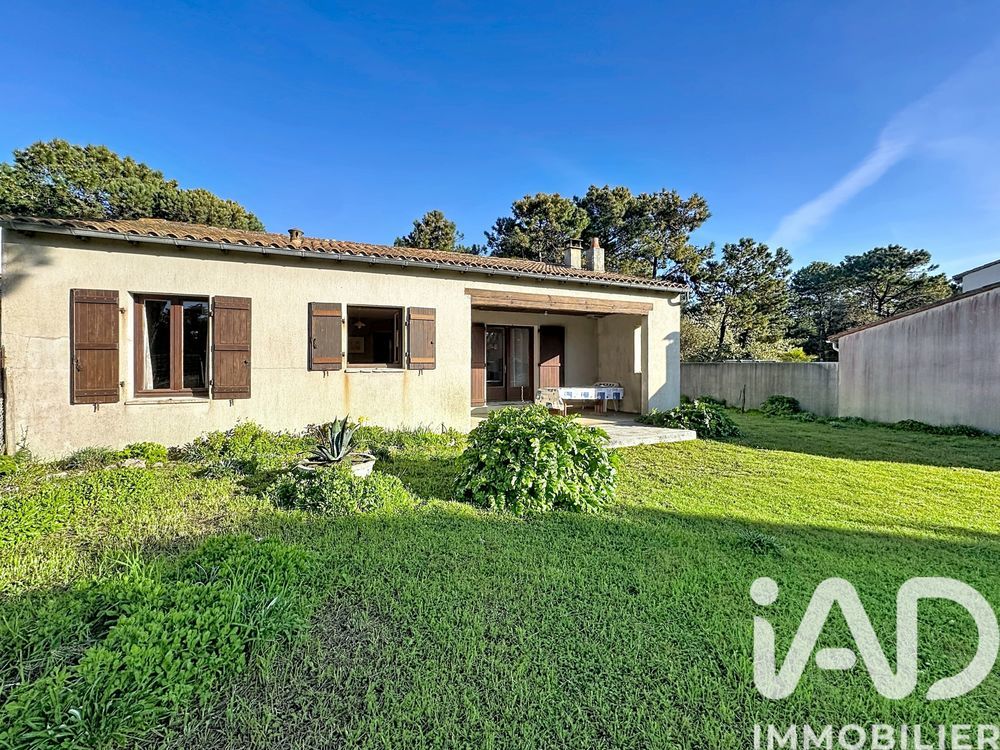 � vendre  Maison Ars-en-R� (17590)