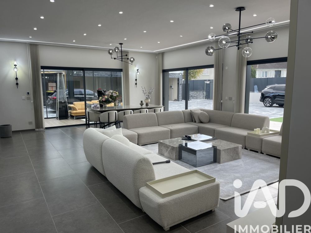 � vendre  Maison Sens (89100)