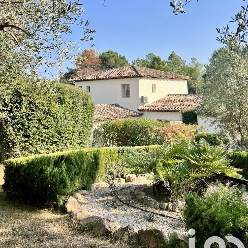 � vendre  Maison Roquebrune-sur-Argens (83520)