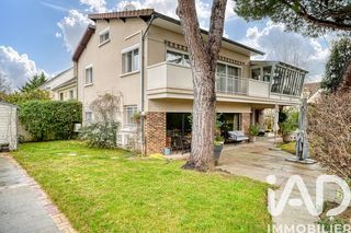  Villa � vendre 8 pi�ces 196 m�