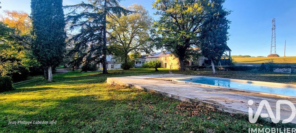 � vendre  Propri�t�/ch�teau Gasques (82400)