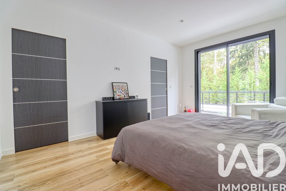 � vendre  Villa Lamorlaye (60260)