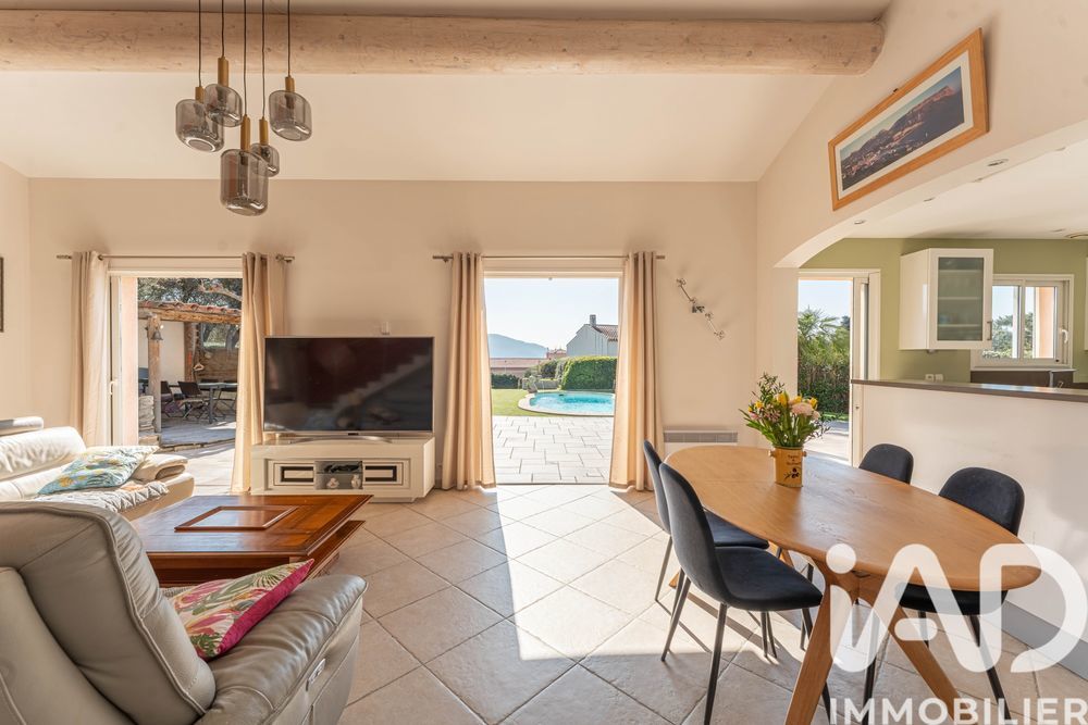 � vendre  Maison Saint-Cyr-sur-Mer (83270)