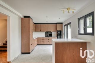  Maison � vendre 12 pi�ces 245 m�