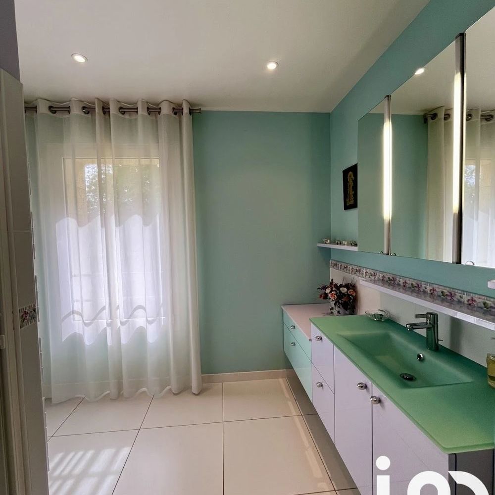 � vendre  Maison Marcillac-Saint-Quentin (24200)