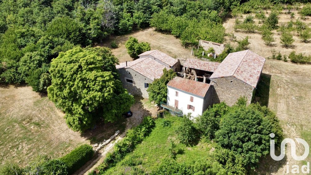 � vendre  Maison Saint-Victor (07410)