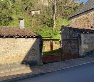  Maison � vendre 3 pi�ces 300 m�