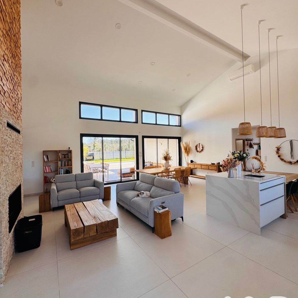 � vendre  Villa Mios (33380)