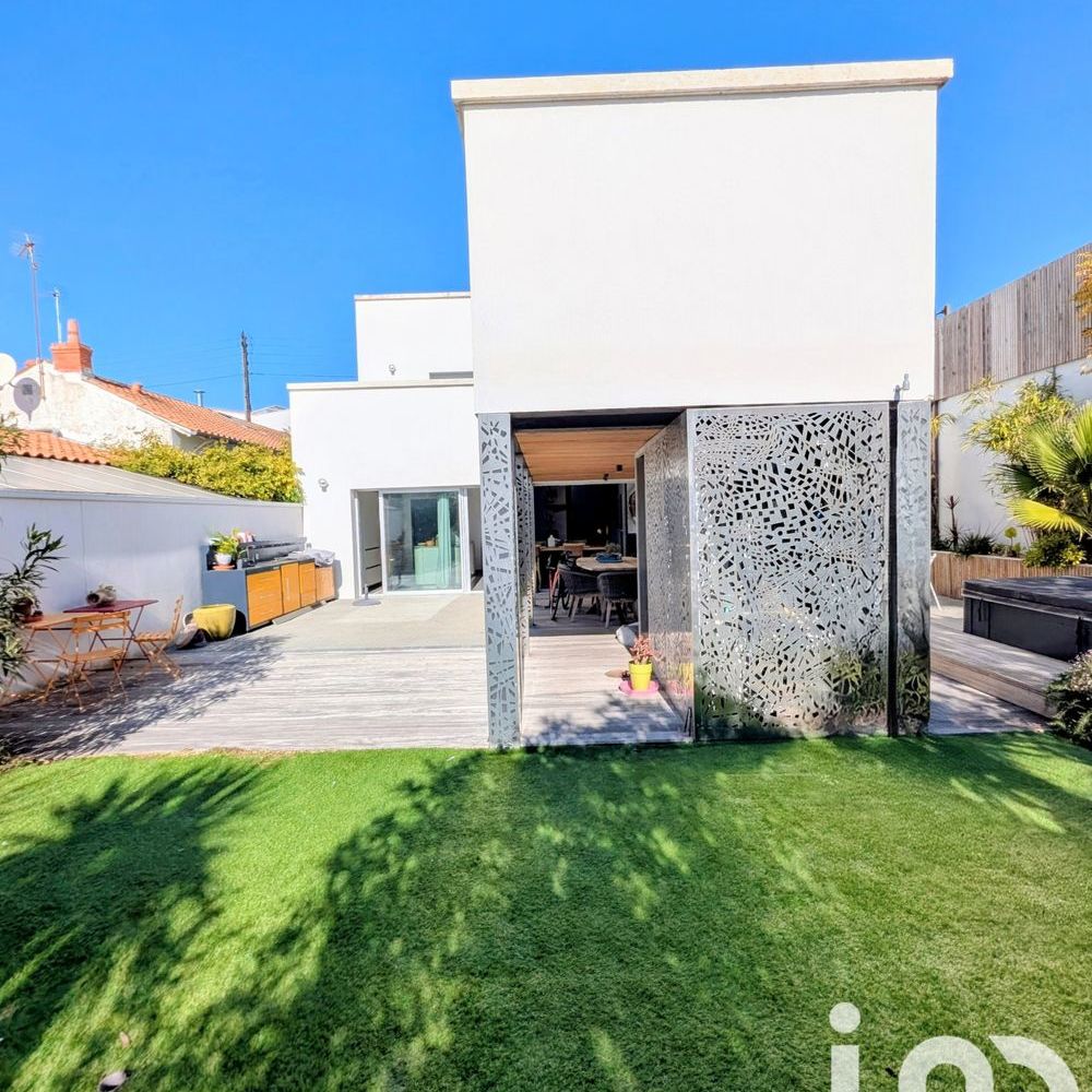 � vendre  Villa La Rochelle (17000)