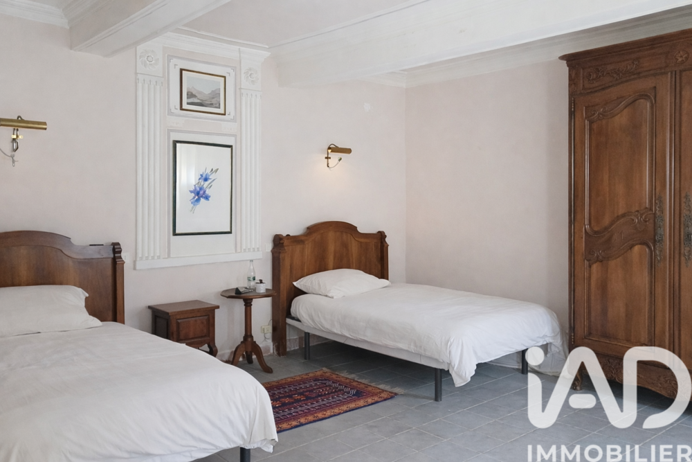 � vendre  Maison Opp�de (84580)