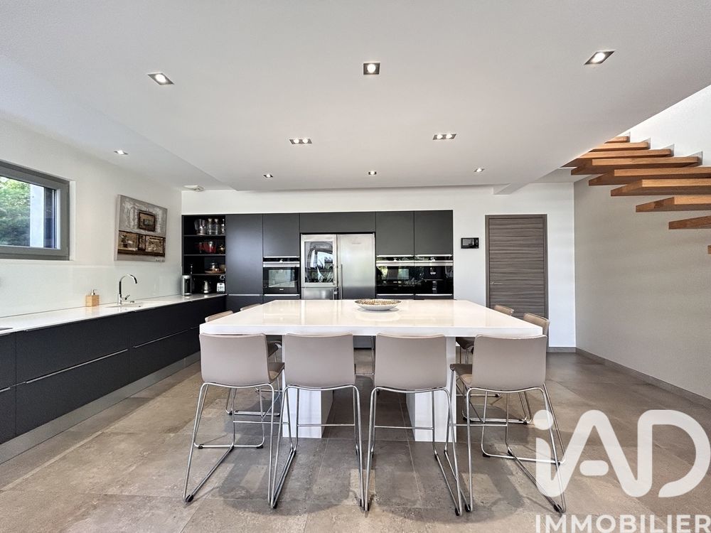 � vendre  Villa La Tronche (38700)