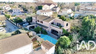  Immeuble � vendre 296 m�