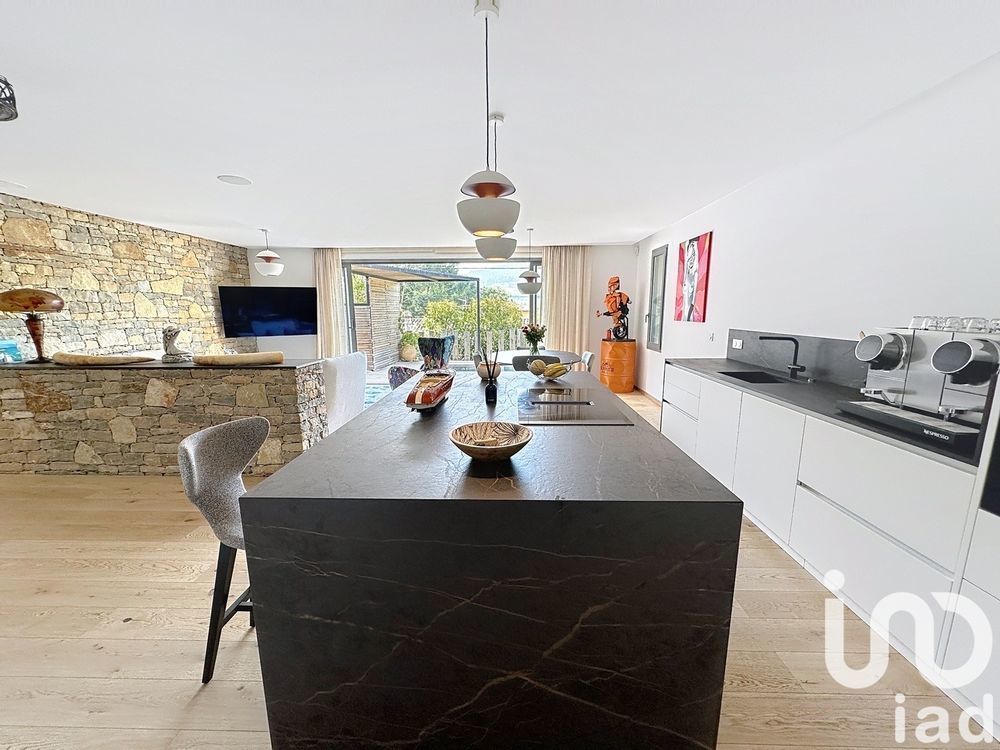 � vendre  Maison La Cadi�re-d'Azur (83740)