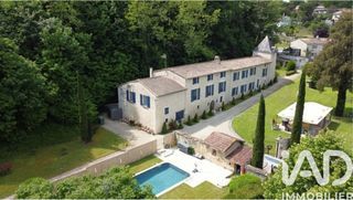  Maison � vendre 15 + pi�ces 370 m�