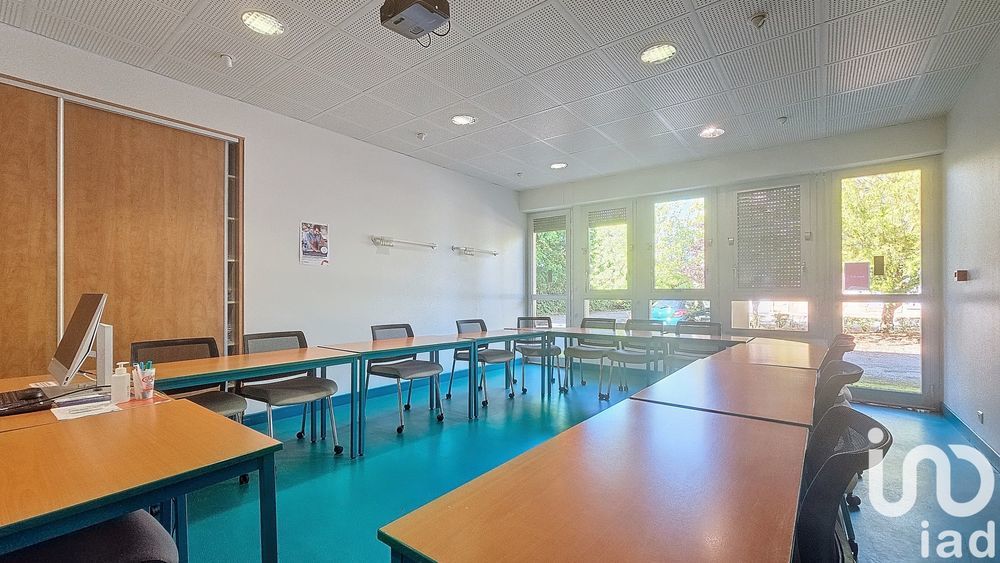 � vendre  Propri�t�/ch�teau Moulins (03000)