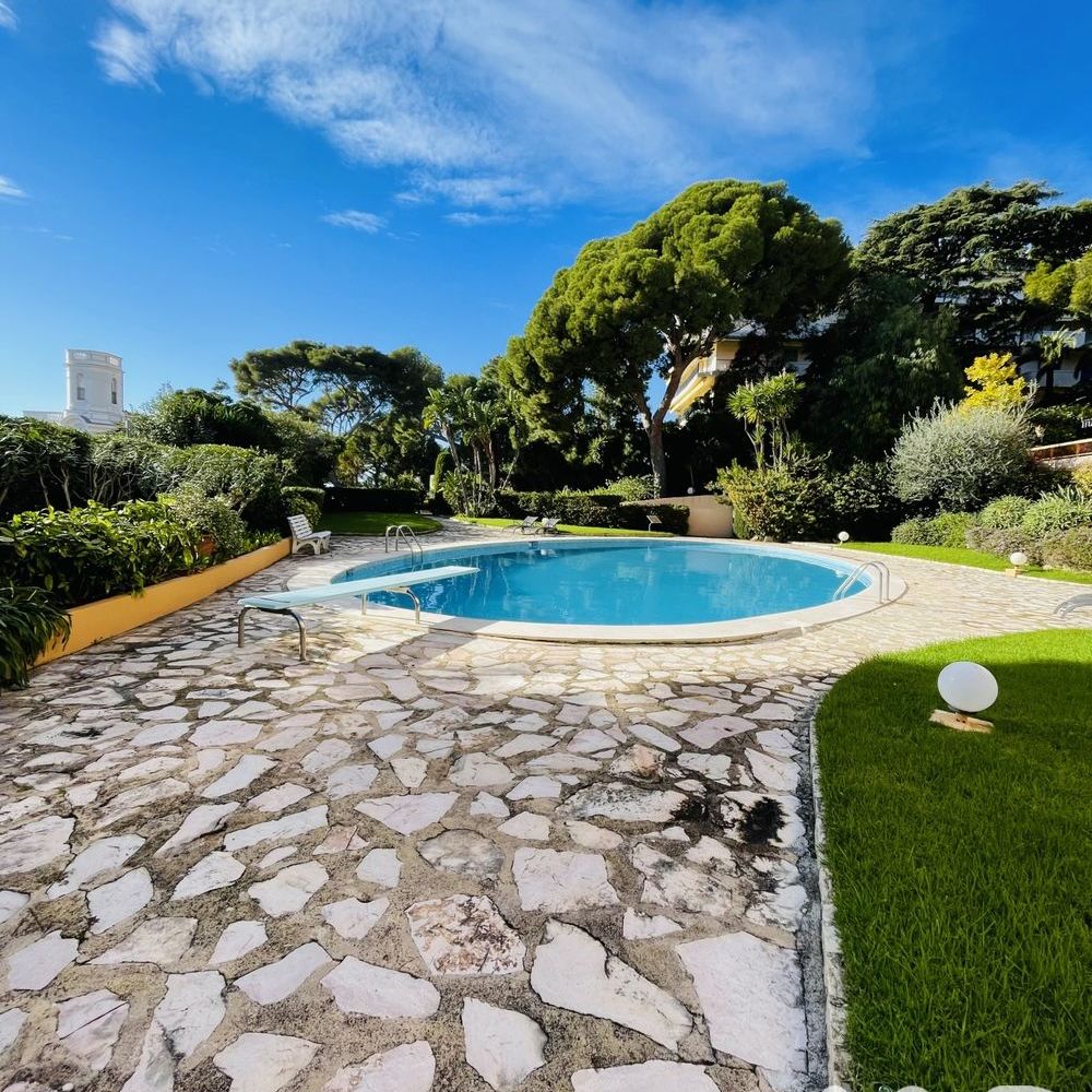 � vendre  Appartement Cap-d'Ail (06320)