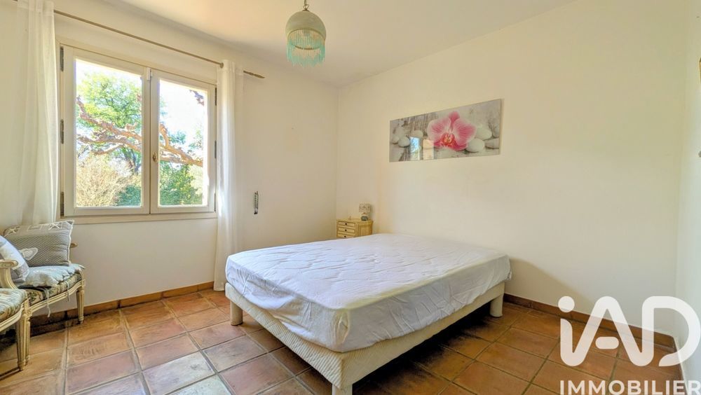 � vendre  Maison Saint-Cyr-sur-Mer (83270)