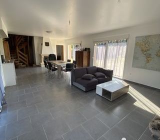  Maison � vendre 5 pi�ces 218 m�