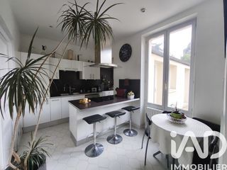  Maison � vendre 9 pi�ces 210 m�