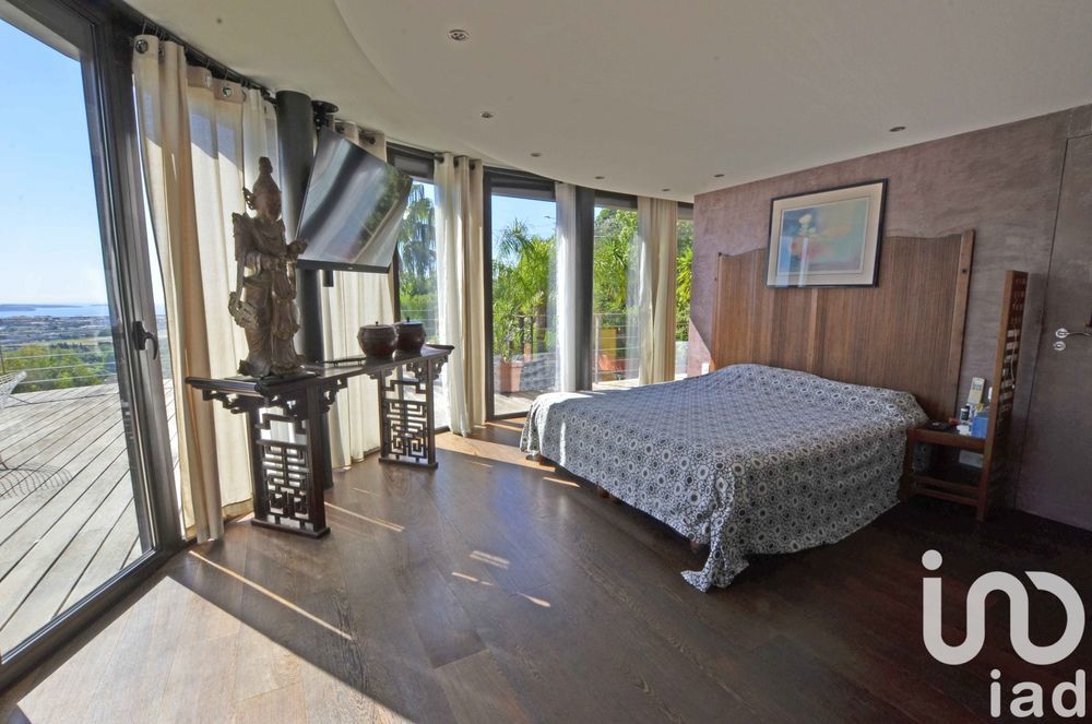 � vendre  Villa Mandelieu-la-Napoule (06210)