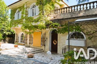  Maison � vendre 10 pi�ces 240 m�