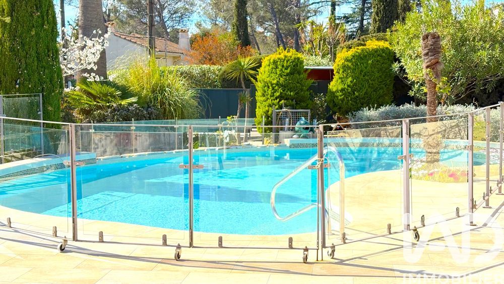 � vendre  Maison Saint-Rapha�l (83700)