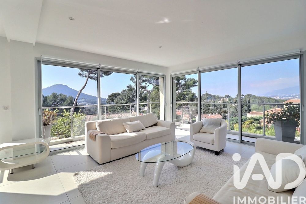 � vendre  Maison Carqueiranne (83320)