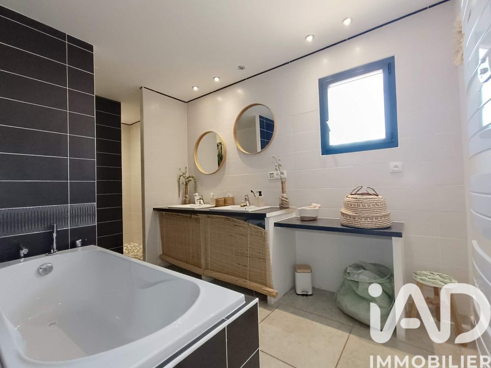 � vendre  Maison Servian (34290)