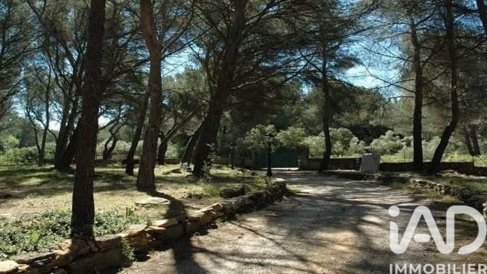 � vendre  Maison Grans (13450)