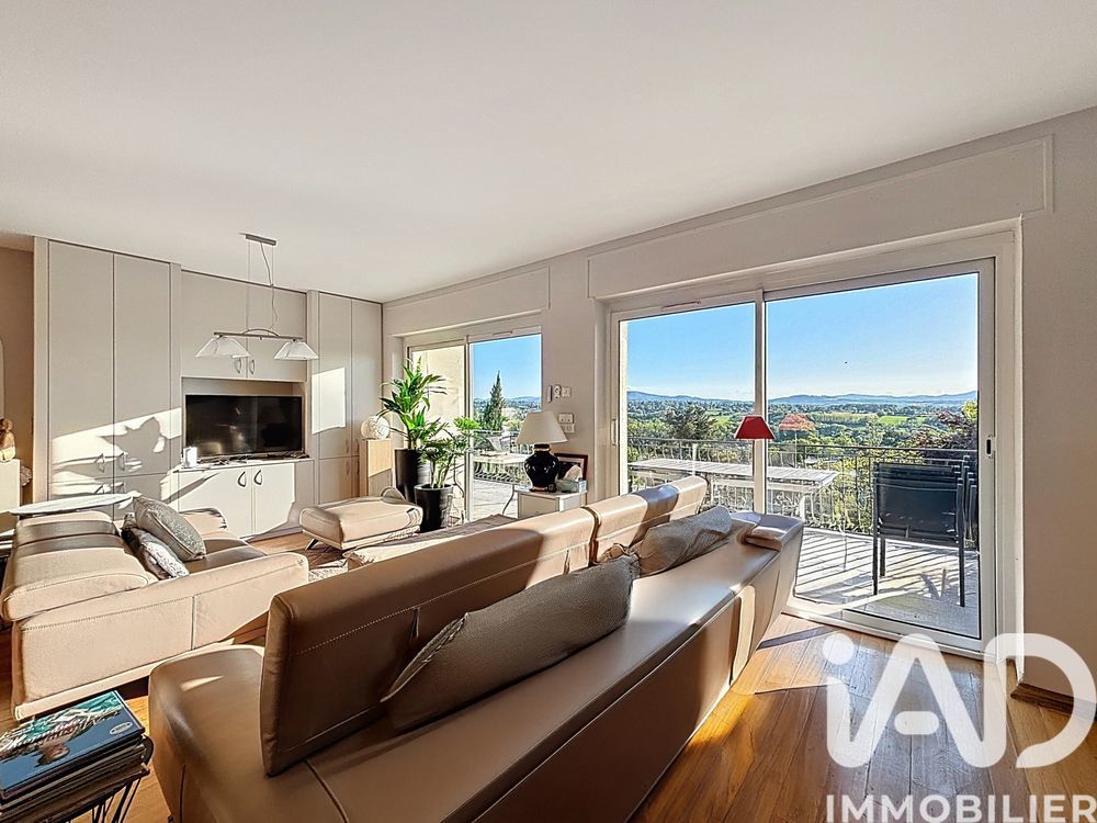 � vendre  Maison Dommartin (69380)