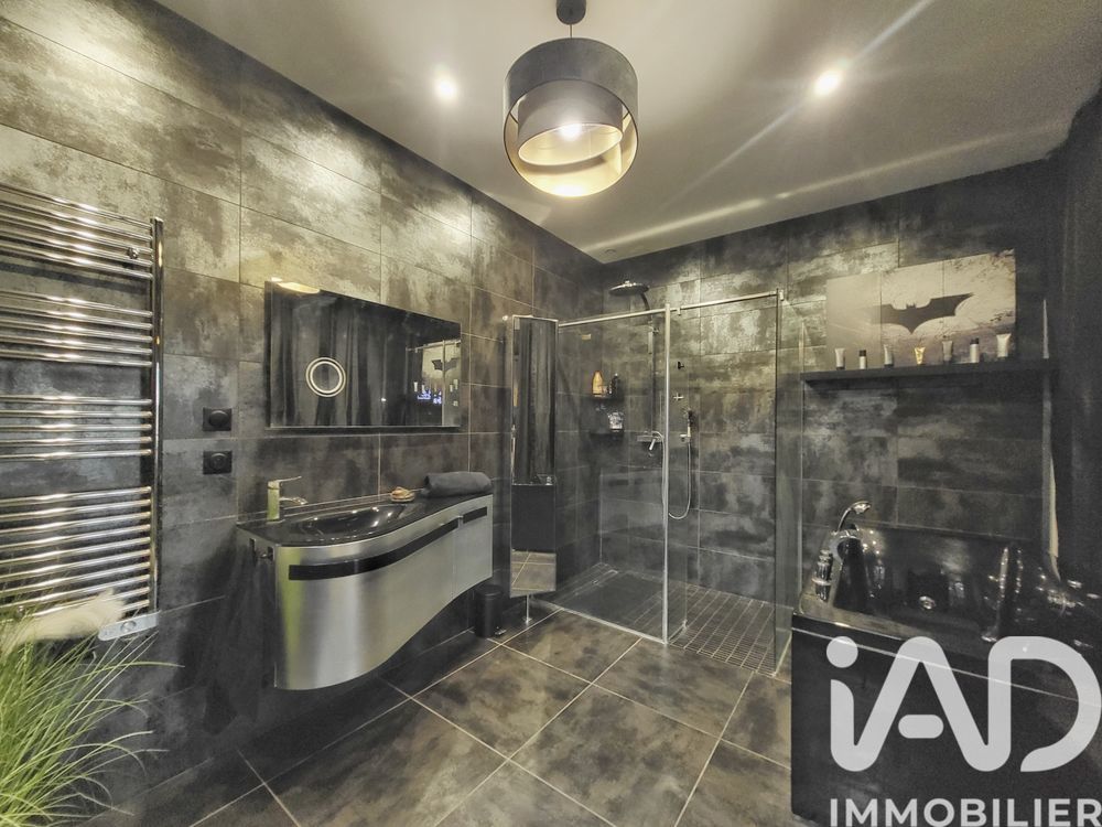 � vendre  Maison Cuers (83390)