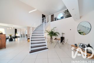  Villa � vendre 7 pi�ces 270 m�