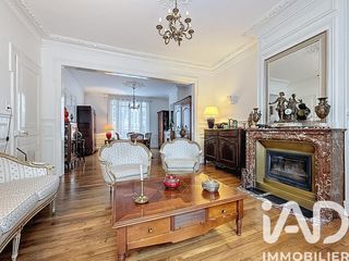  Maison � vendre 10 pi�ces 220 m�