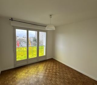  Appartement � vendre 5 pi�ces 93 m�